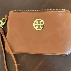 Like new - Tory Burch brown leather wristlet